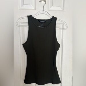 EUC White House Black market Hunter green tank